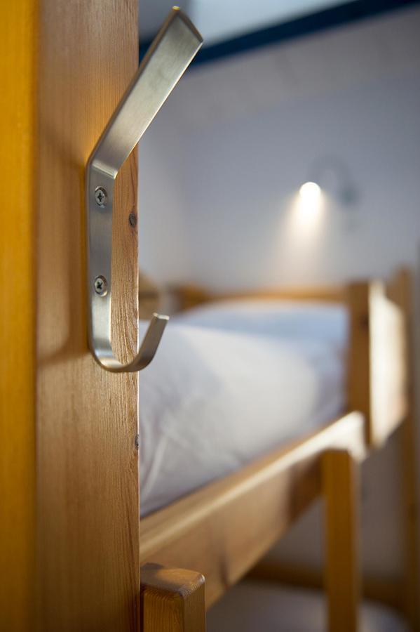 Crux Albergue Adahuesca Ngoại thất bức ảnh